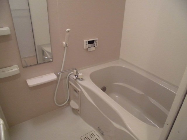 ＰＬＡＹ＆ＳＩＮＧＳの浴室|落ち着いた空間のお風呂です