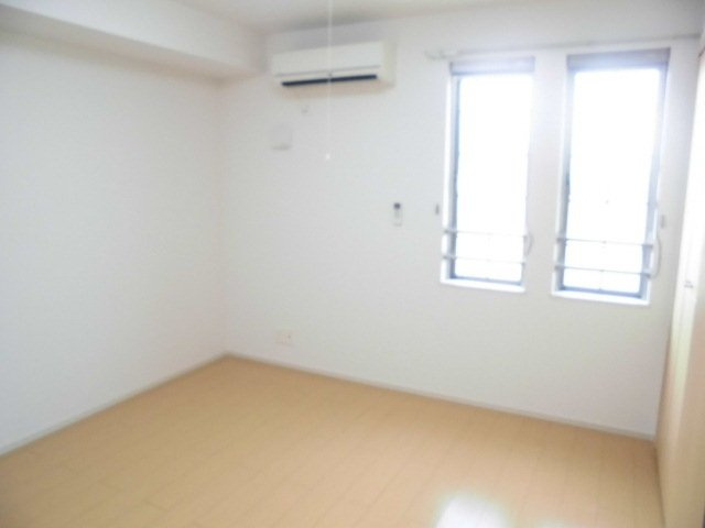 ＰＬＡＹ＆ＳＩＮＧＳの内装|物件の内装です