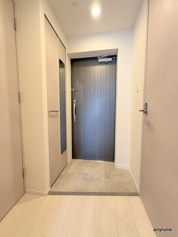 スプランディッド玉造DUE　仲介手数料無料の玄関