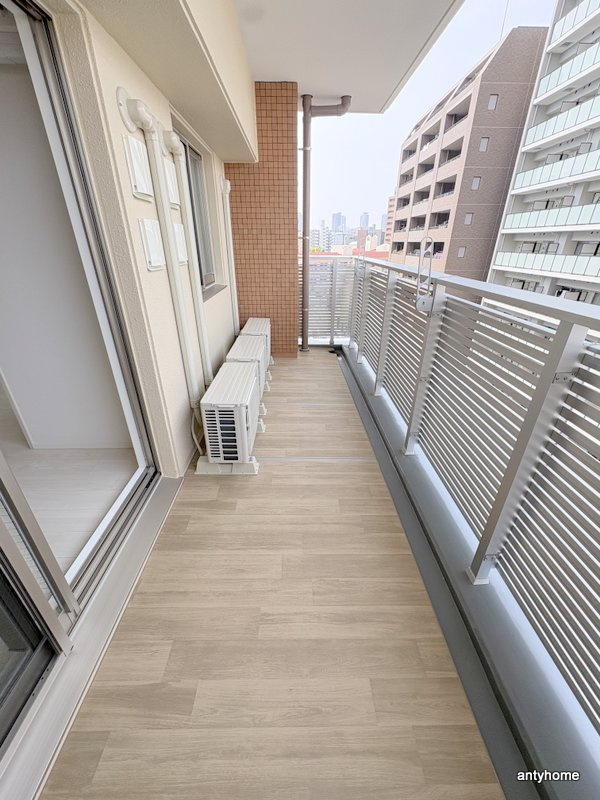 スプランディッド玉造DUE　仲介手数料無料のバルコニー