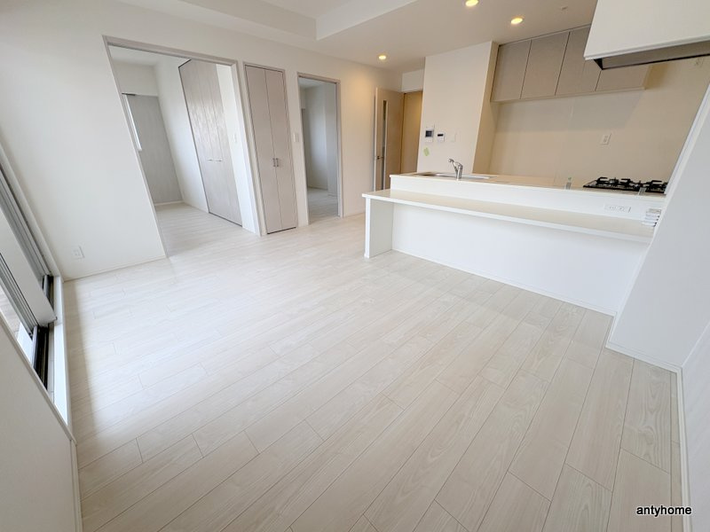 スプランディッド玉造DUE　仲介手数料無料の居間・リビング