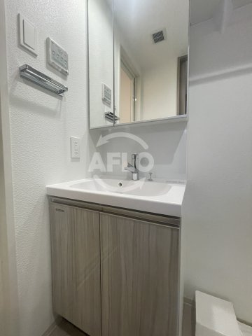 レオンヴァリエ長堀通の独立洗面台|レオンヴァリエ長堀通　独立洗面台