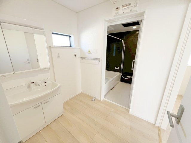 島田市金谷東第9／の独立洗面台