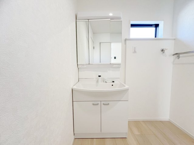 島田市金谷東第9／の独立洗面台