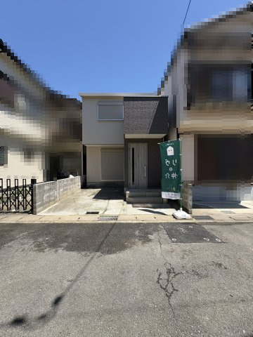 京都府長岡京市久貝2丁目の前面道路含む現地写真|土地面積：約21.78坪、前道：私道幅員約6ｍ南側間口約5.3ｍ。