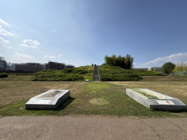 【価格改定】長岡京市久貝2丁目　　のその他|恵解山古墳公園まで、約28ｍ！
自然豊かな住環境で四季の移ろいを身近に感じられます。