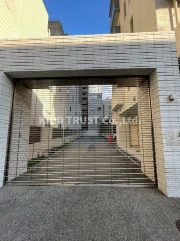 プラウド大阪同心のエントランス|建物の内部です