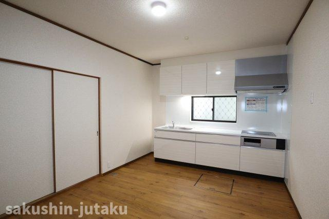 八千代台南２丁目　リーフォーム戸建のキッチン