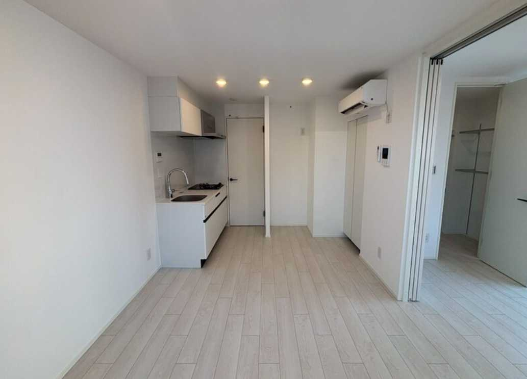 ReveResidence三軒茶屋　新築　礼金０　ペット相談の居間・リビング