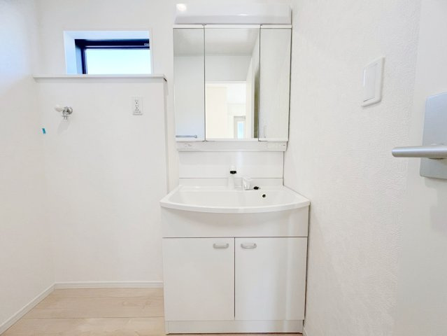 島田市金谷東第9／の独立洗面台