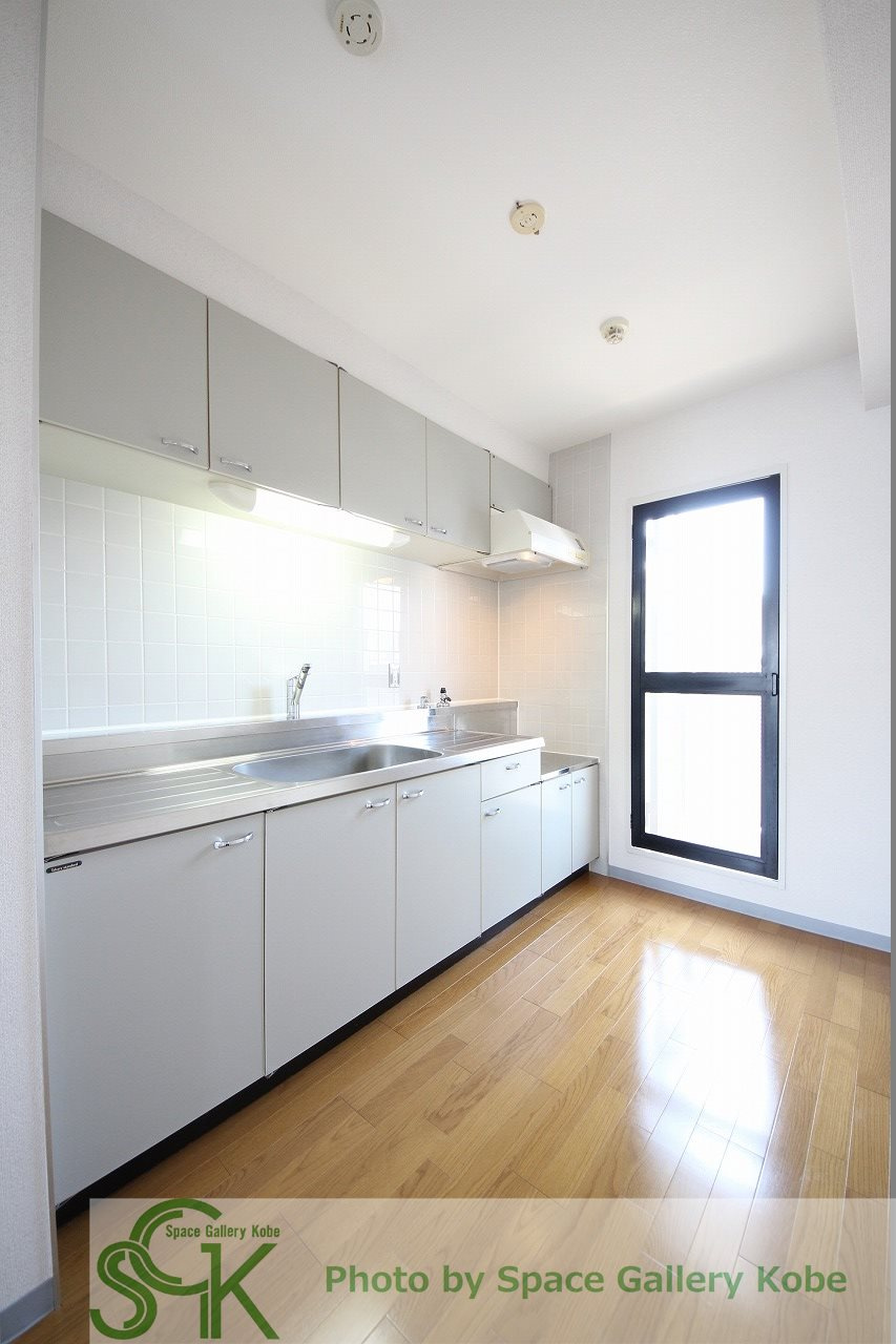 井吹東シティコートのキッチン|※お部屋により仕様が異なる場合があります。