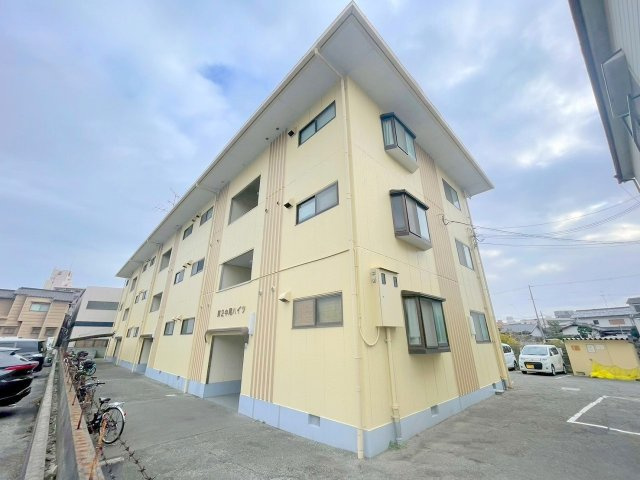 第2中尾ハイツの外観