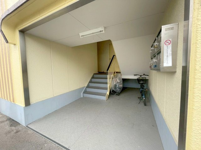 第2中尾ハイツのロビー