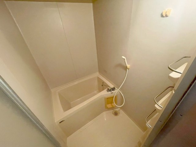 第2中尾ハイツの浴室