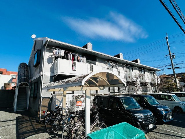 宝塚市栄町１丁目のハイツ