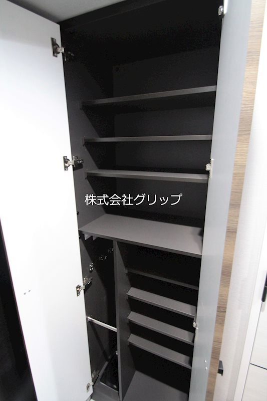 Le'a横濱阪東橋駅前の収納