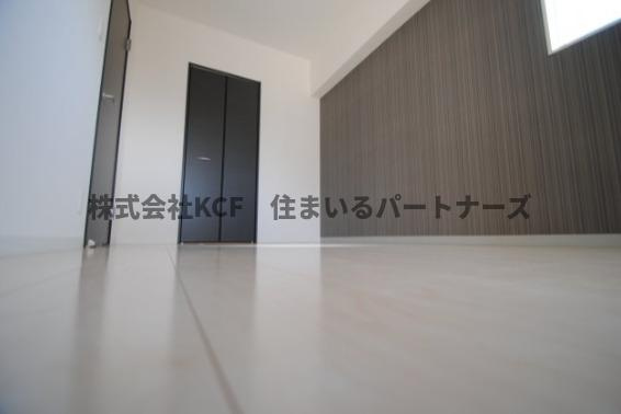 モントーレヒルズ東櫛原の寝室|開放的な寝室です