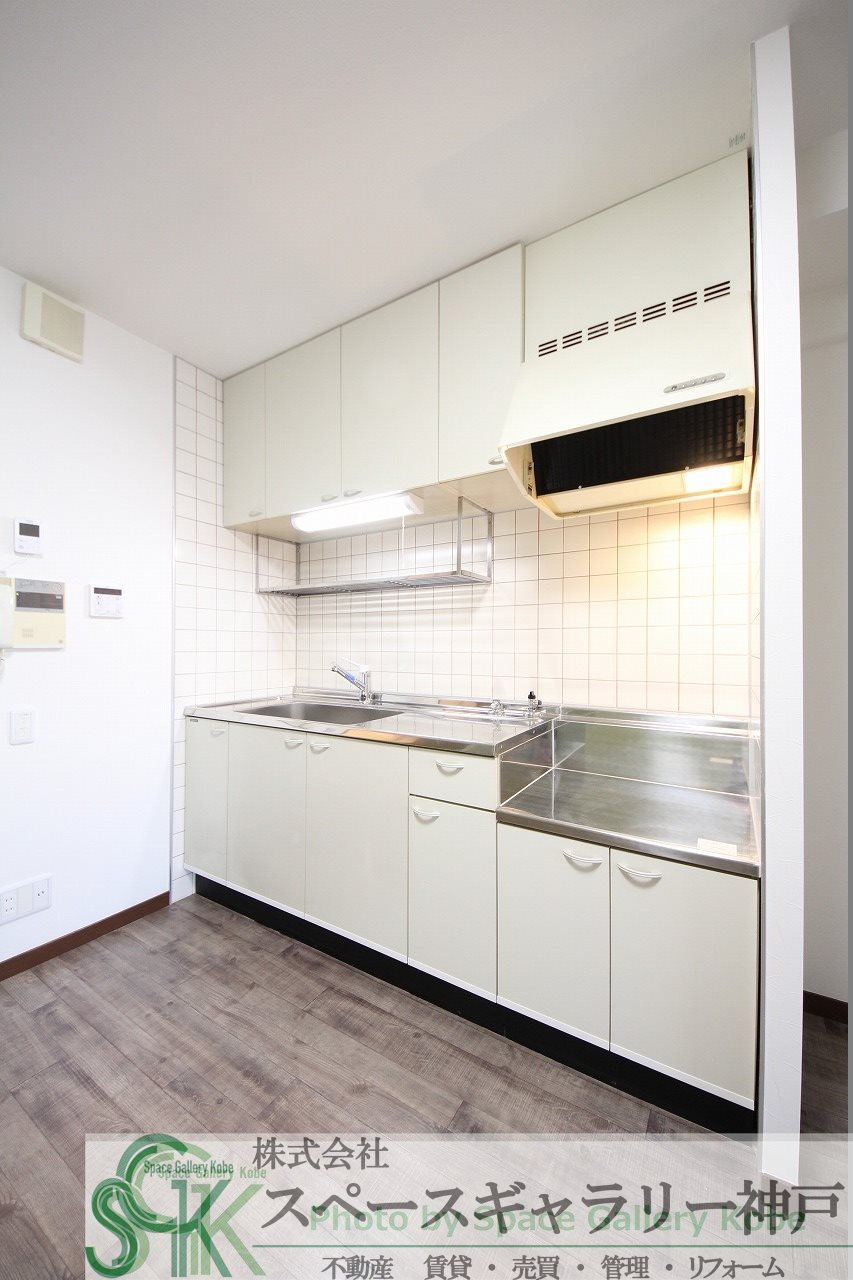 明泉寺シティコートのキッチン|※お部屋により仕様が異なる場合があります。