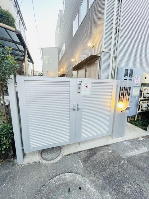 Ａ・Ｗレジデンス池袋本町のエントランス