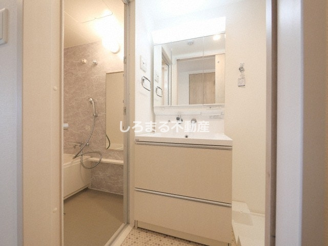 ボーベル玉造の洗面所