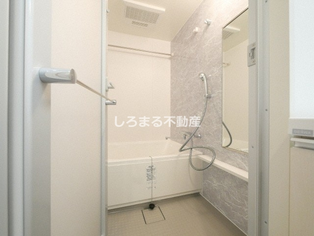 ボーベル玉造の浴室