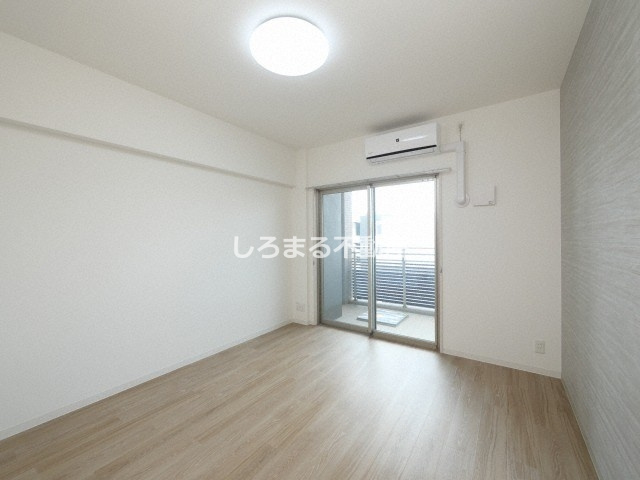 ボーベル玉造の居間・リビング