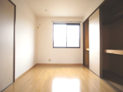 【寝室】 | ラフォーレ・アップルD | 清潔感のあるきれいな洋間です♪