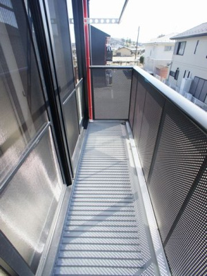 【バルコニー】 | ラフォーレ・アップルD | 日当たり良好！お洗濯物がたくさん干せます♪