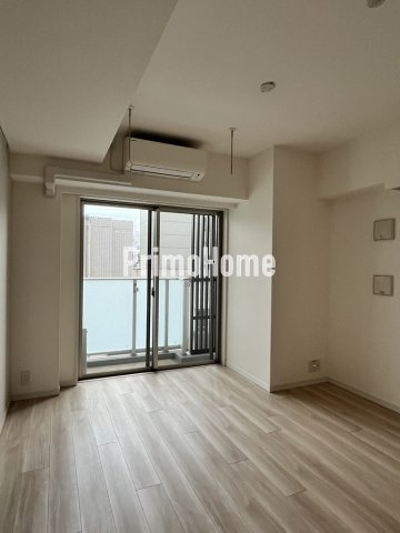 グレイスコート岩本町の居間・リビング