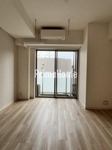 グレイスコート岩本町の居間・リビング