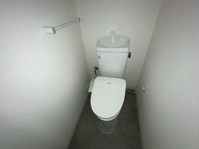 メゾンドカスカード六甲のトイレ