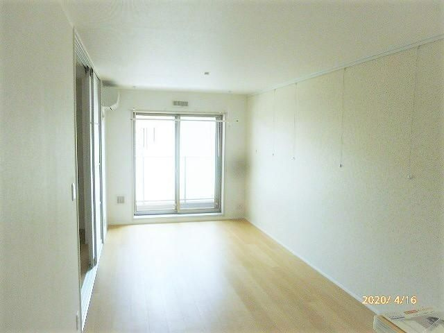 パステル・リオンの居間・リビング