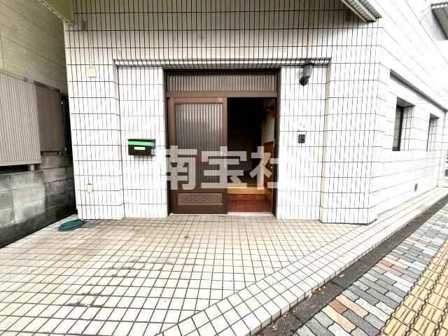 【エントランス】