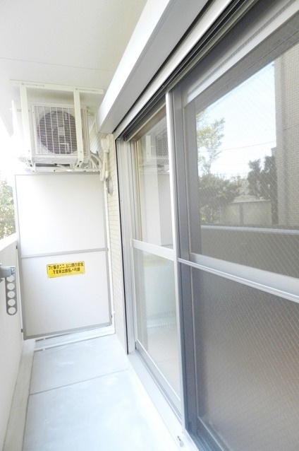 茅ヶ崎市松林２丁目の賃貸マンションのバルコニー