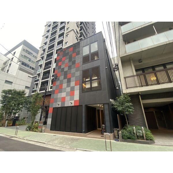 MLアシスト栄ビルの外観