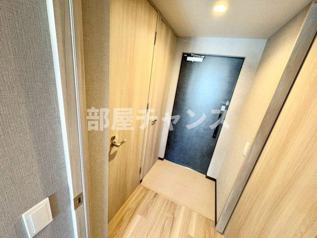 メイクスアート新栄Ⅲの玄関