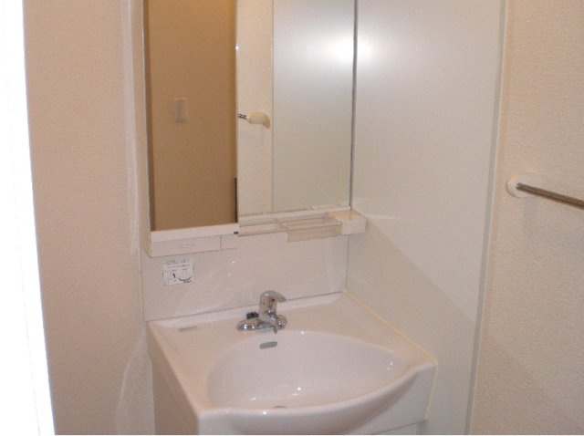 レオネクストたからＢの洗面所|独立洗面台