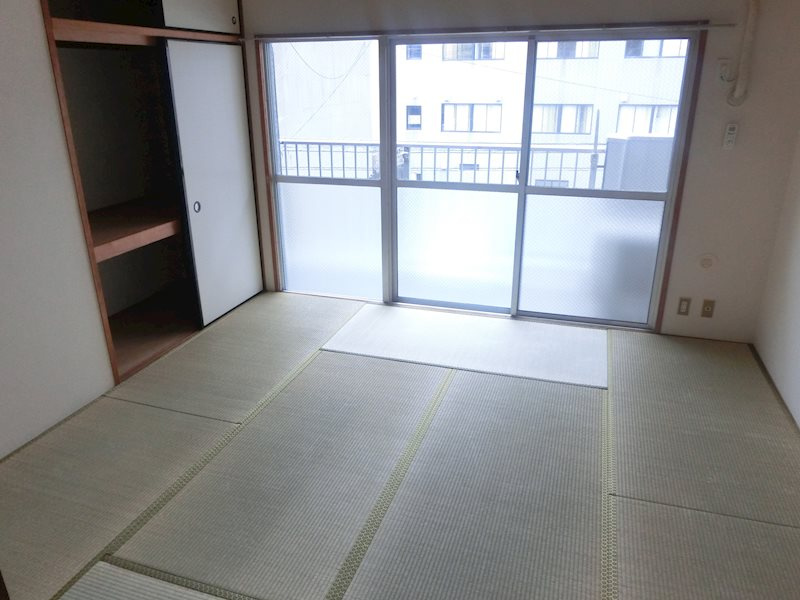 グランドハイツ砂津の寝室