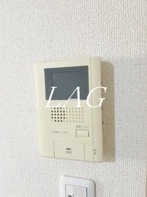 【セキュリティ】 | コーポＵＳＨＩＯ | モニター付きインターホンです。