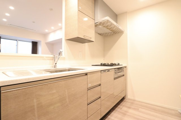 【キッチン】 | 【キッチン】カウンターキッチンとなっており、景色を楽しみながらお料理していただけます◎