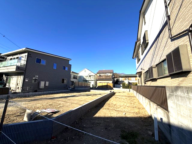 道路沿い　陽当良好　駅まで4分