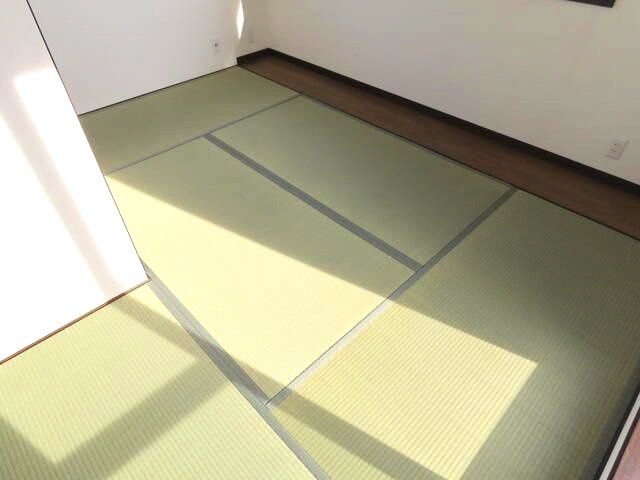 港南区戸建ての寝室