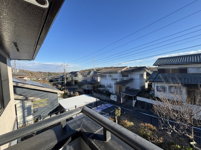 敷地面積の広い低層住宅地の為、2階からの眺望も良好です