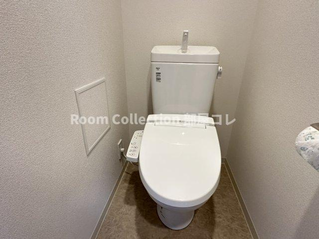 プレサンスNAGOYA本陣のトイレ|同シリーズイメージ写真
反転色違い
現況と異なる場合現況優先