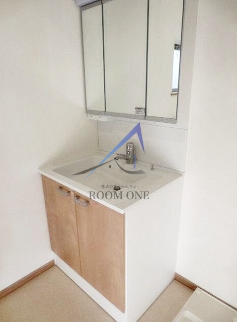 メゾンイシイの洗面所|洗面台です。