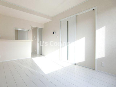 【内装】 | ＦｏｌｕｎａⅡ | 居室と寝室を分けて生活できる１ＬＤＫ。