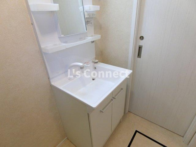 【洗面所】 | ＦｏｌｕｎａⅡ | 朝の支度もスムーズな独立洗面台。