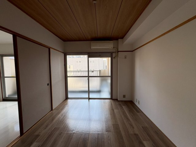 ライオンズマンション栄｜名古屋市の賃貸ならMy賃貸の寝室|ライオンズマンション栄