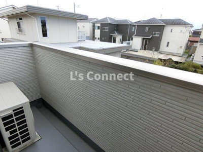 【バルコニー】 | ハッピーヒル | ２階のお部屋で晴れた日には洗濯物もたくさん干せます。