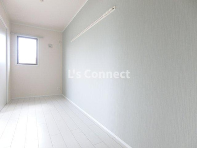 【内装】 | ハッピーヒル | 明るい色合いのお部屋です。